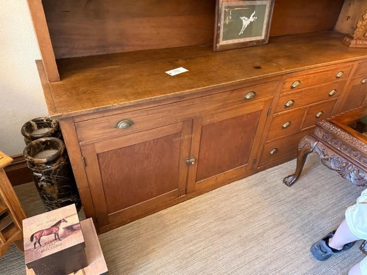 large-leaded-glass-door-cabinet-image-6