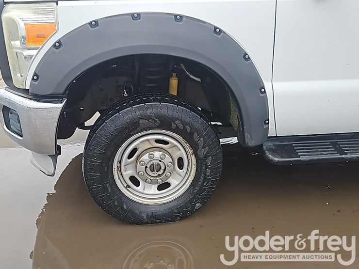 2011-ford-f250sd-image-12