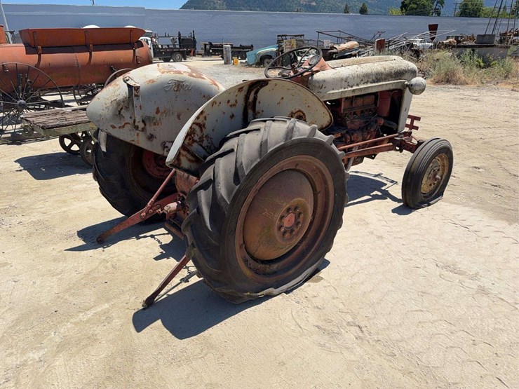 ford-800-image-5