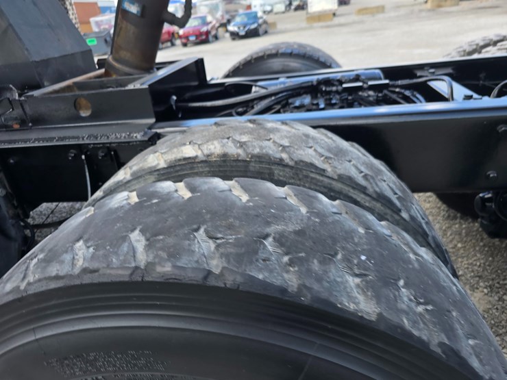 2015-kenworth-t800-image-107