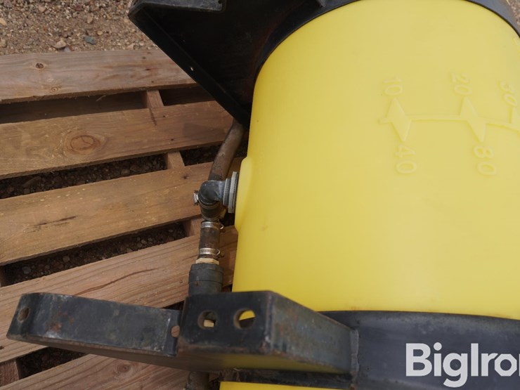 john-deere-70-image-10