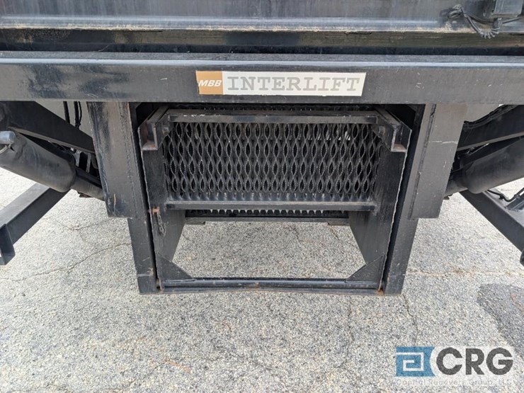 2010-ford-f650-image-11
