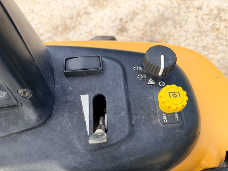 2007-john-deere-110-image-28