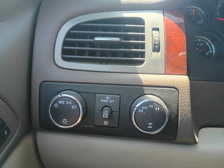 2009-gmc-yukon-xl-image-60