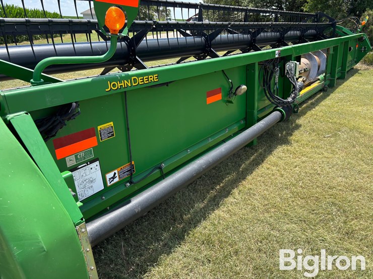 2011-john-deere-630f-image-11