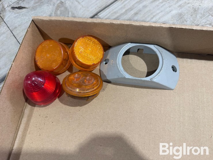 truck-lite-lights-&-accessories-image-14