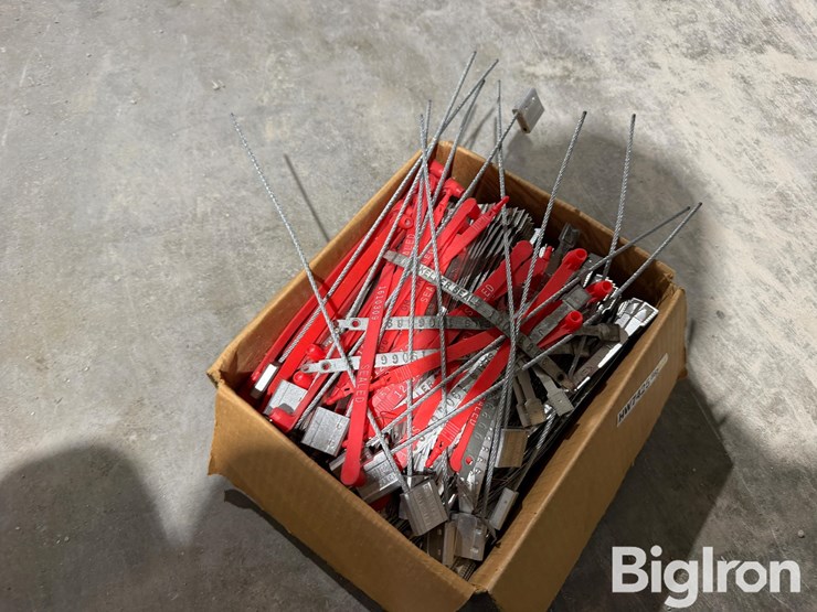 box-of-trailer-seals-image-3