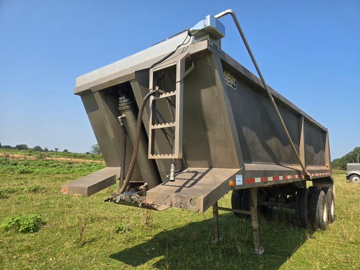 2005-hilbilt-end-dump-image-1