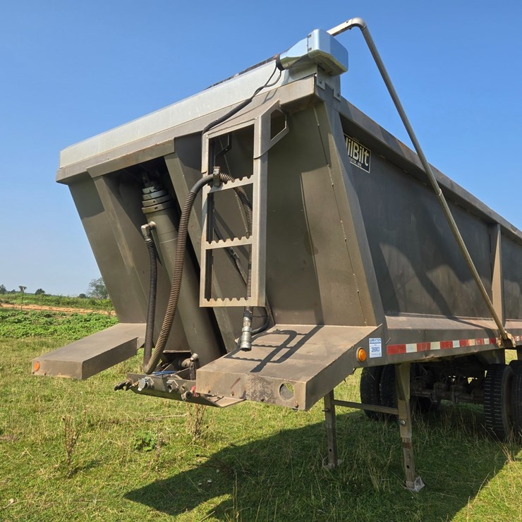 2005 HILBILT End Dump