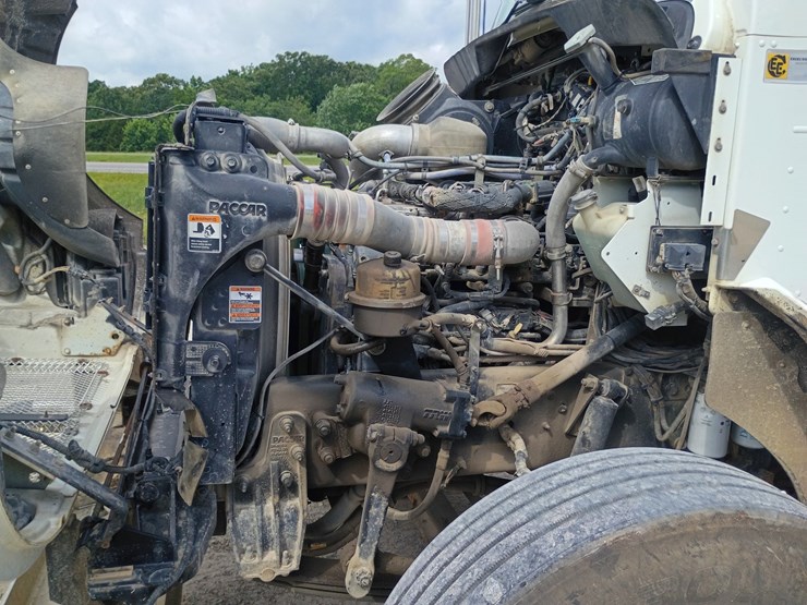 2012-kenworth-t370-image-23
