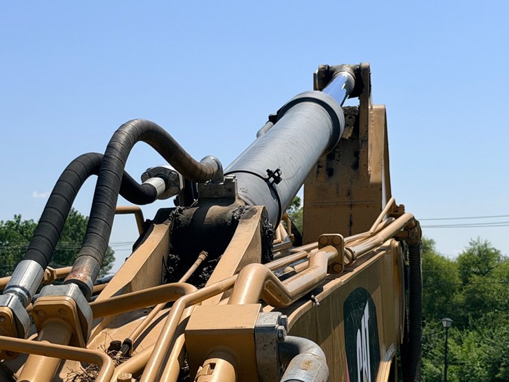 2010-caterpillar-328d-image-163