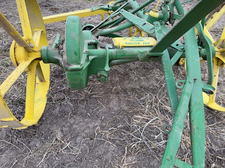 john-deere-no.-3-sickle-bar-mower-image-15