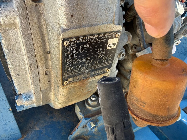 caterpillar-550-image-8