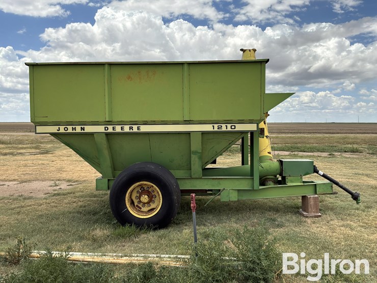 john-deere-1210-image-4