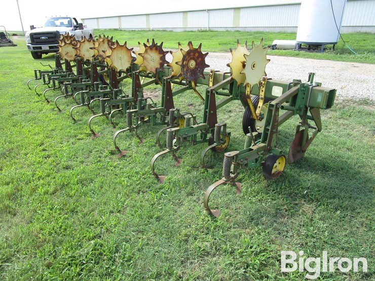 john-deere-825-image-5
