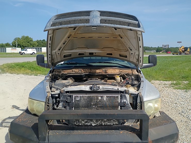 2003-dodge-ram-3500-image-17