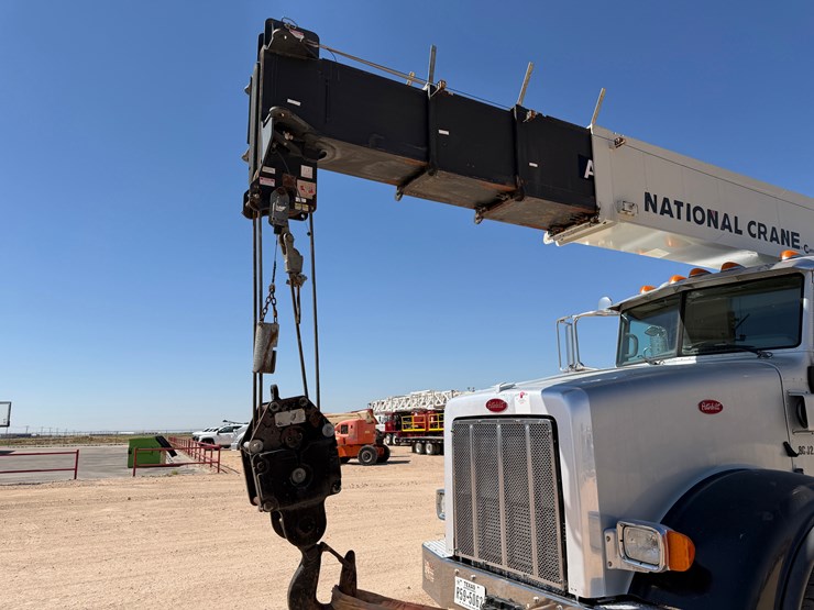 2014-peterbilt-367-image-17