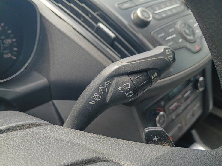 2017-ford-escape-image-52