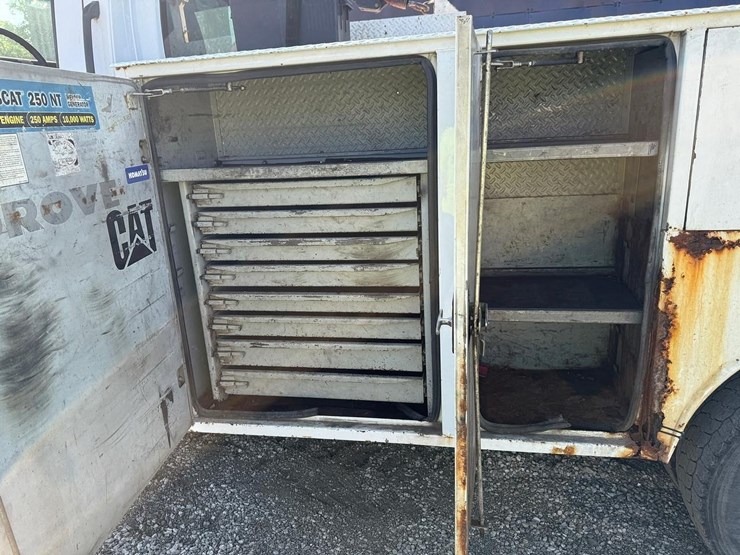 2003-gmc-topkick-image-22