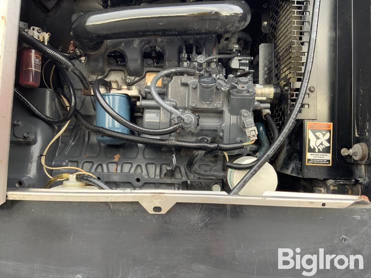massey-ferguson-730-image-17
