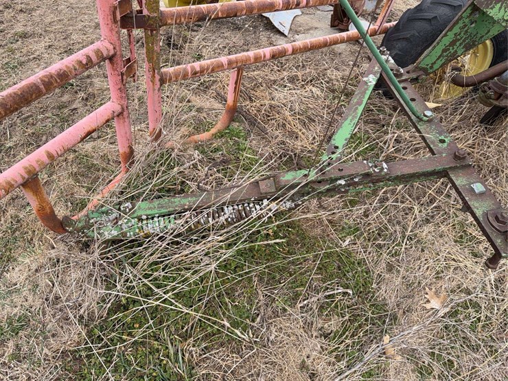 john-deere-pull-type-four-bottom-plow-image-12