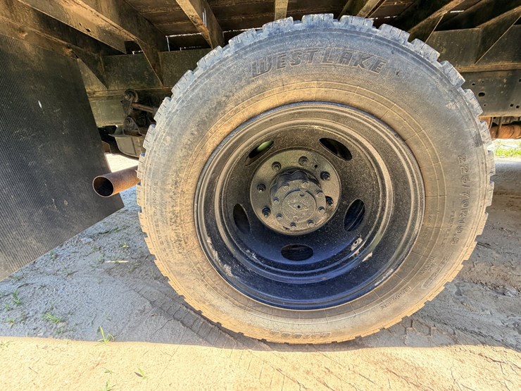 2003-ford-f550-image-68