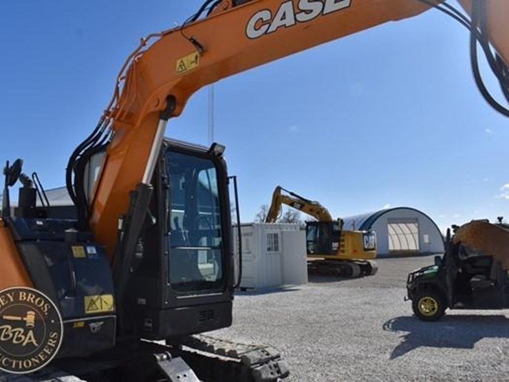 2022-case-cx75csr-image-41