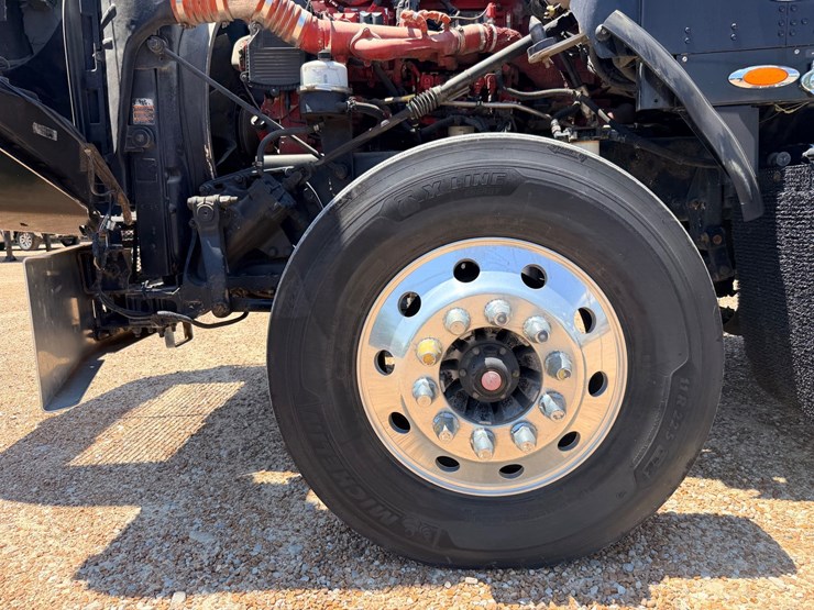 2010-kenworth-t800-image-31