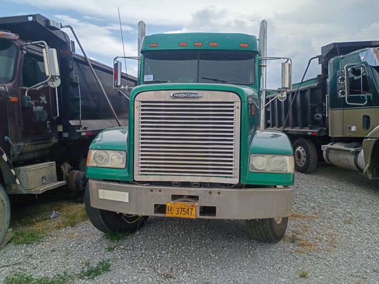1995-freightliner-fld120-image-14