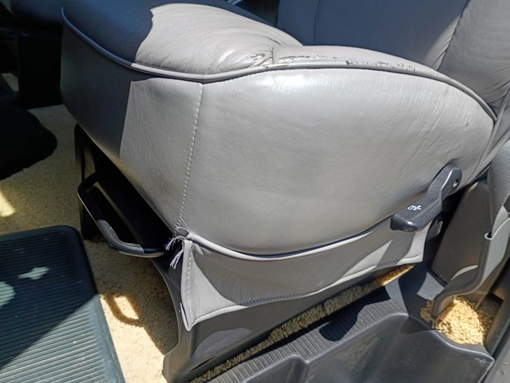 2005-ford-e450-image-29