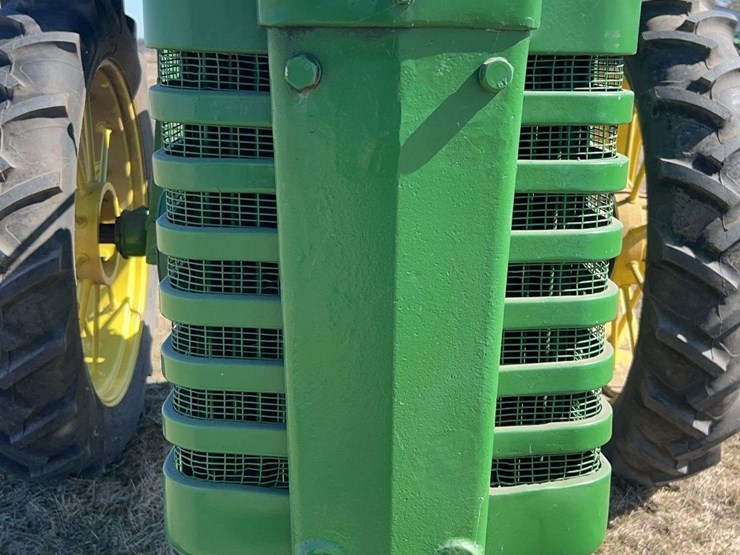 john-deere-model-b-image-9