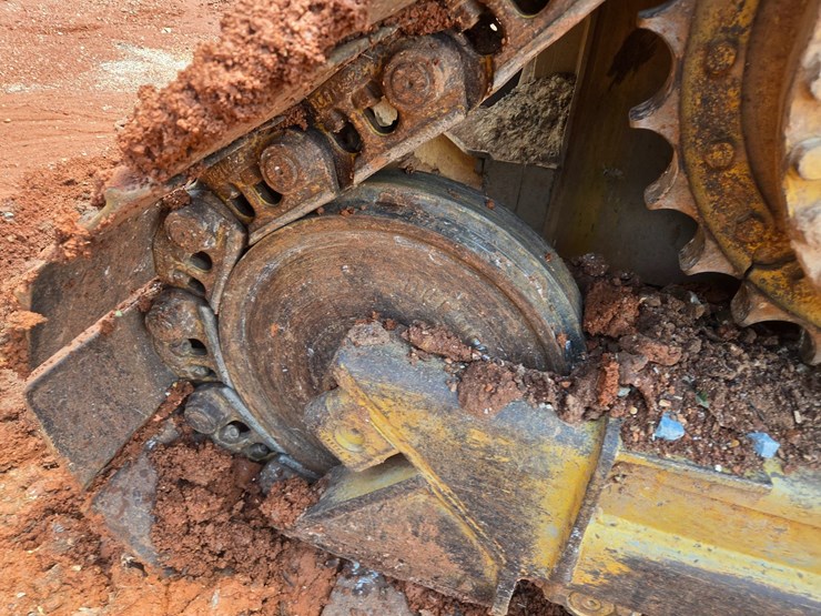 2005-caterpillar-d5n-xl-image-60