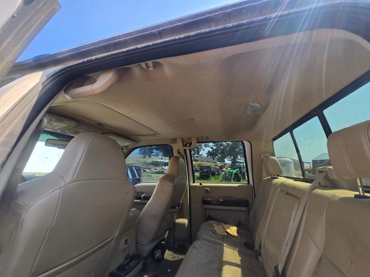 2010-ford-f350-image-40