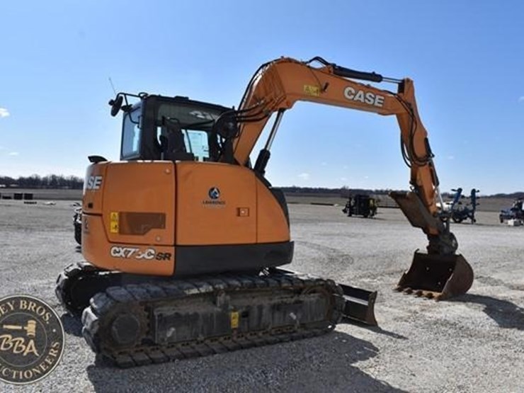 2022-case-cx75csr-image-19