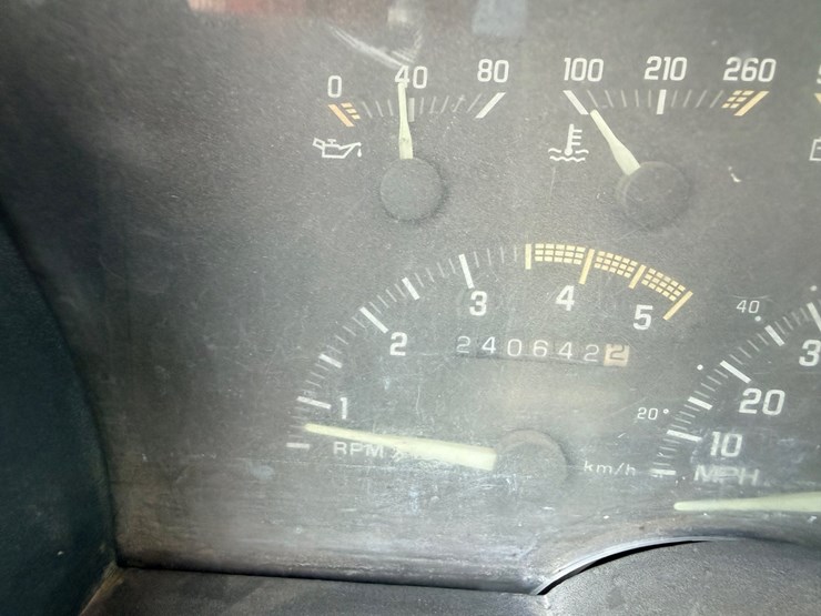 1993-chevrolet-k2500-image-49