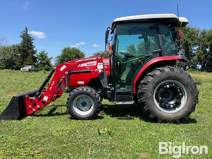 2016-massey-ferguson-1736-image-7