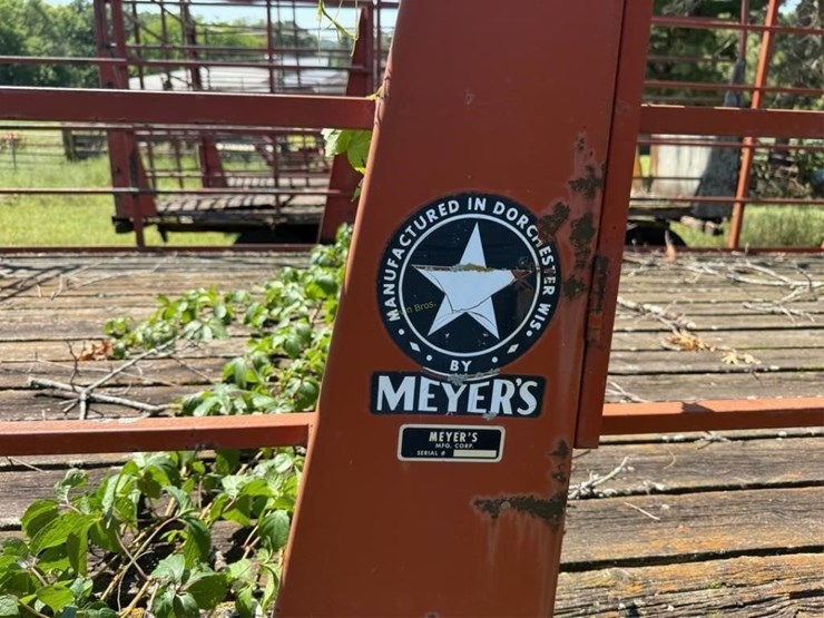 meyer-bale-rack-&-gear-image-3