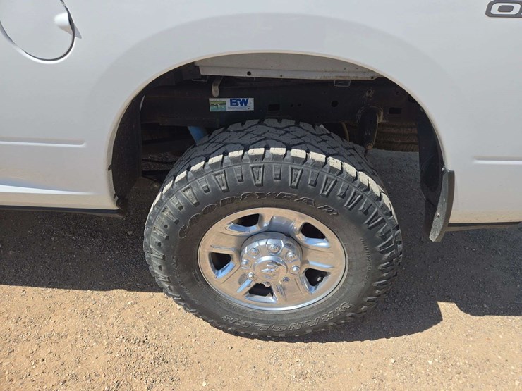 2020-ram-2500-tradesman-image-5