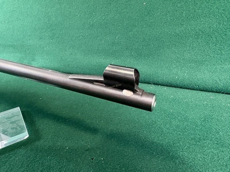 winchester-mdl.70-220-swift-rifle-image-11