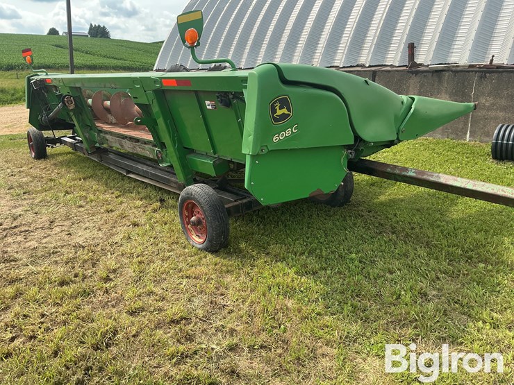 2012-john-deere-608c-image-5