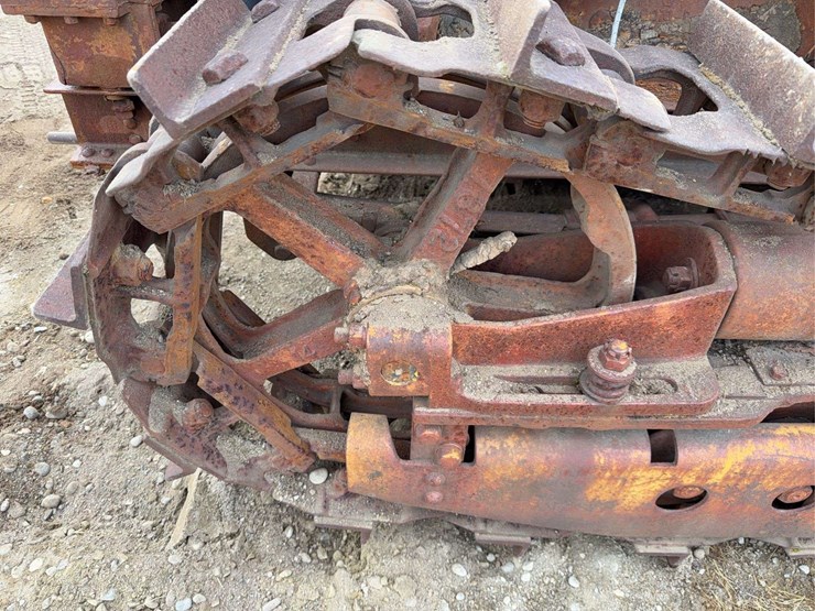 cletrac-crawler-image-13