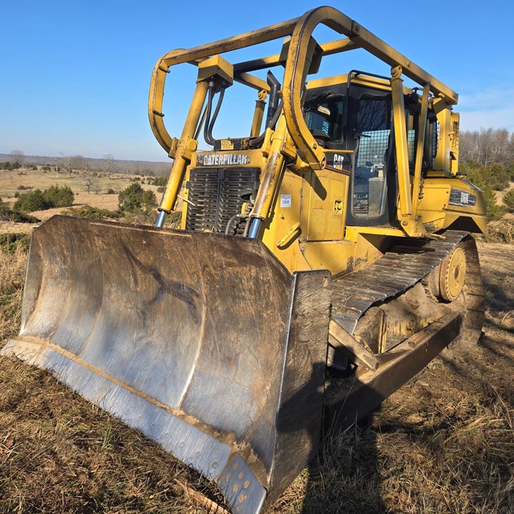 2002 CATERPILLAR D6R