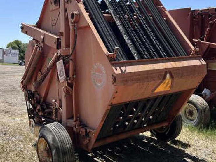 hesston-5500-image-6