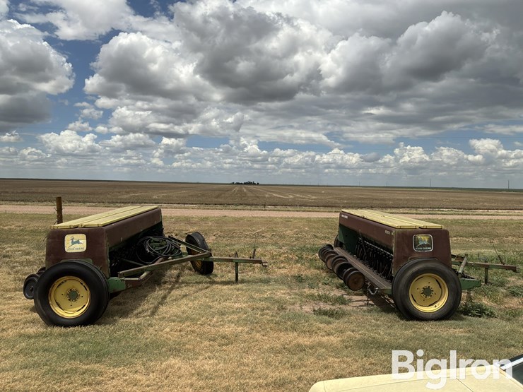 john-deere-8300-image-4