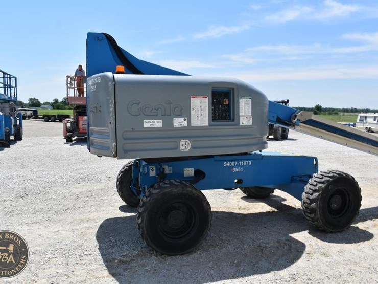 2007-genie-s40-image-12