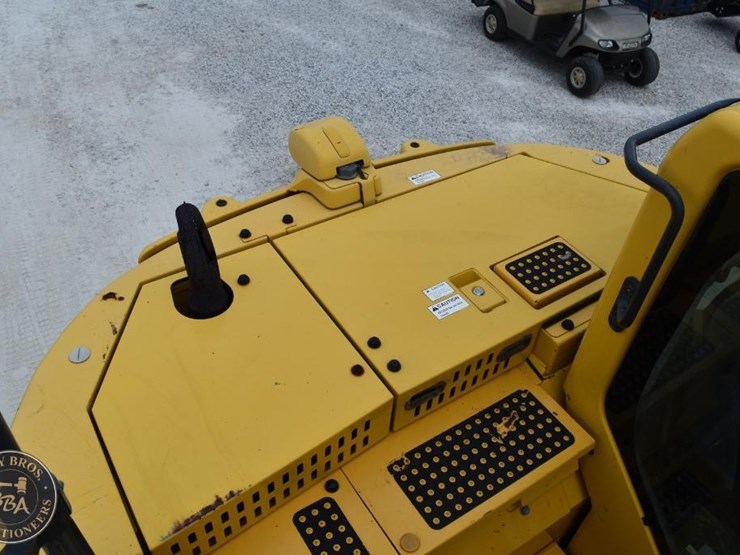 2014-komatsu-pc138us-lc-10-image-45