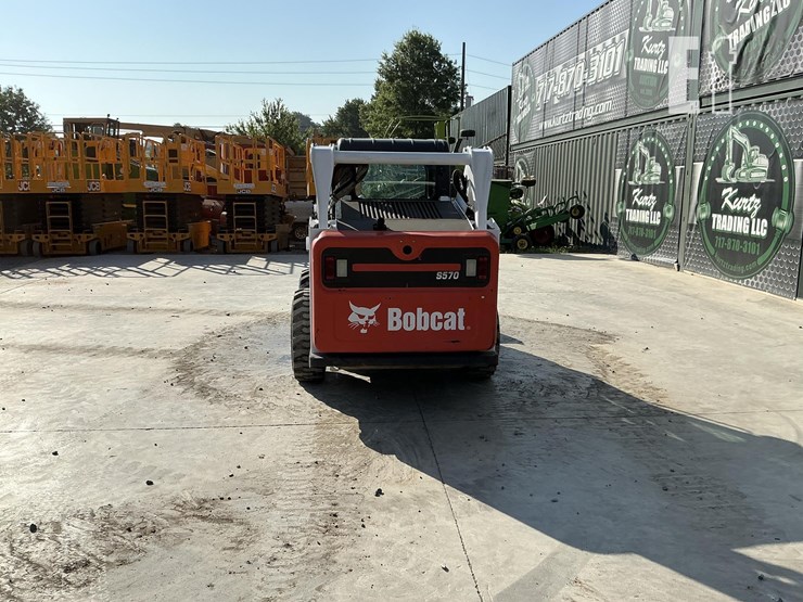 2013-bobcat-s570-image-3