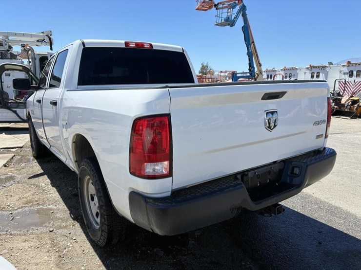 2017-dodge-1500-image-4