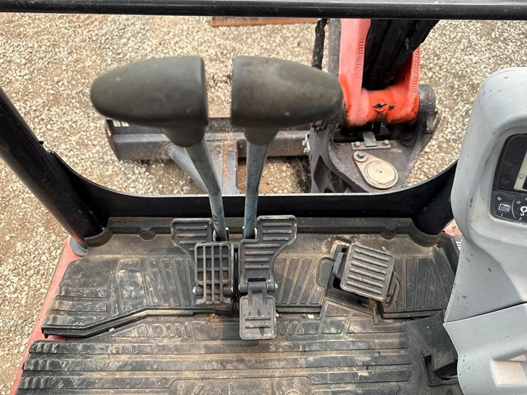 2016-kubota-u35-4-image-18