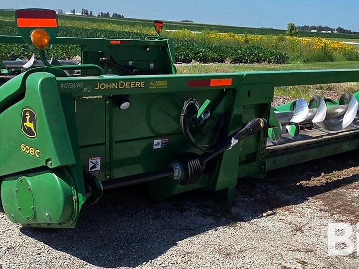 2010-john-deere-608c-image-7